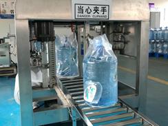 自动套袋机 自动套袋机